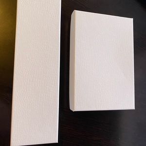 White Mini boxes